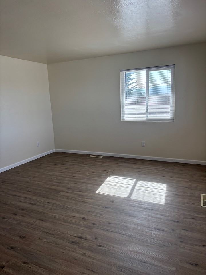 1255 Circle Avenue - D #D - Photo 2 of 14