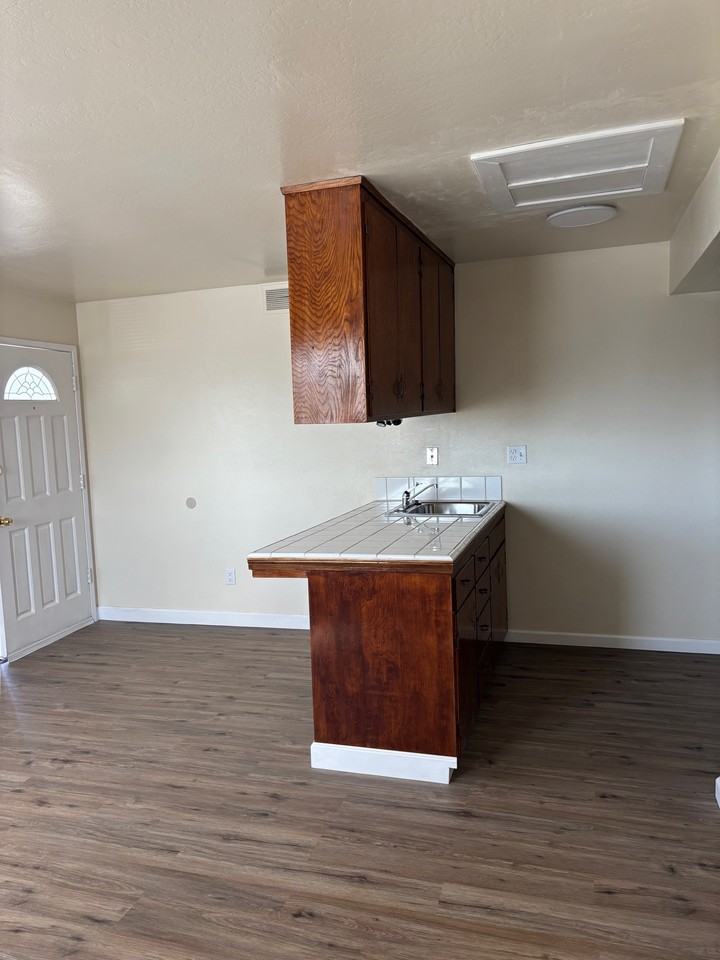 1255 Circle Avenue - D #D - Photo 4 of 14