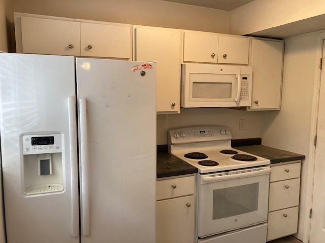 406 Yund St #3 - Photo 4 of 9