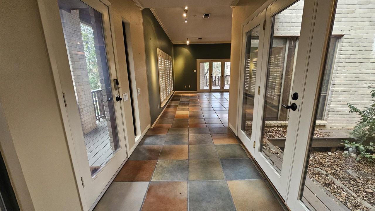 4902 Westview Dr #1 - Photo 6 of 30