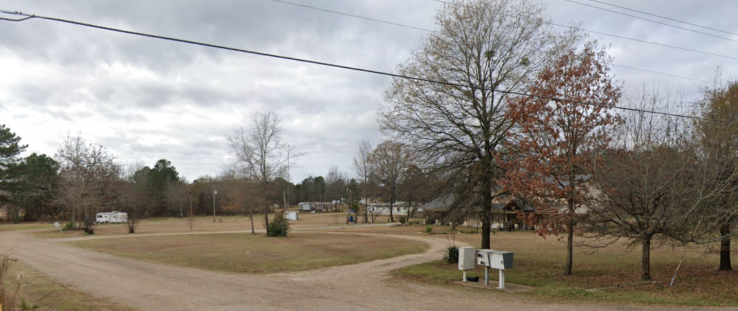 4701 East Street - Photo 4 of 8