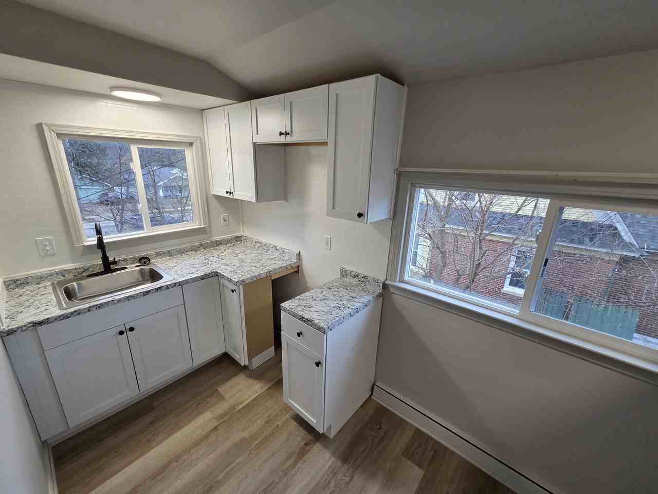 834 North Leroy Street - Photo 5 of 8