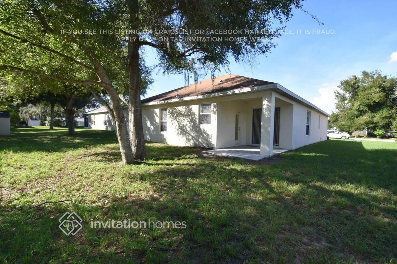 236 E Idlewild Ave - Photo 3 of 5