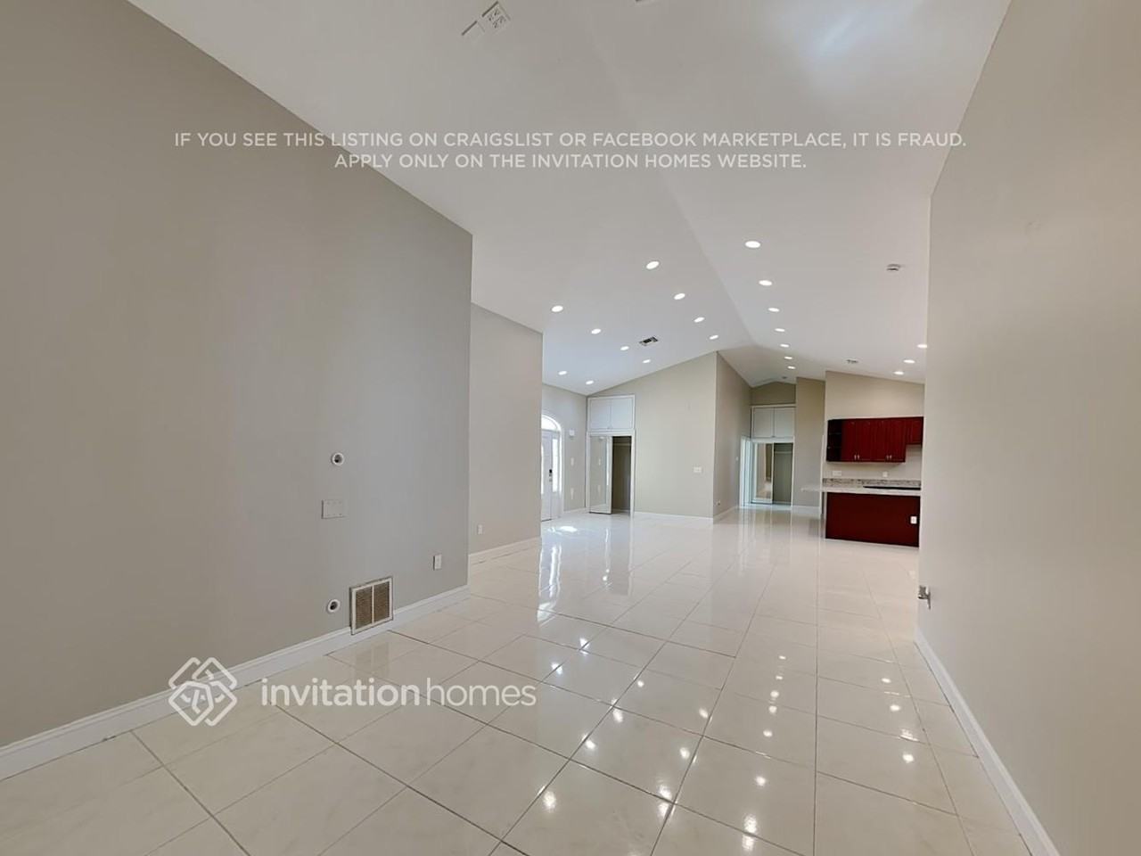 2202 Curtis Dr N - Photo 4 of 18