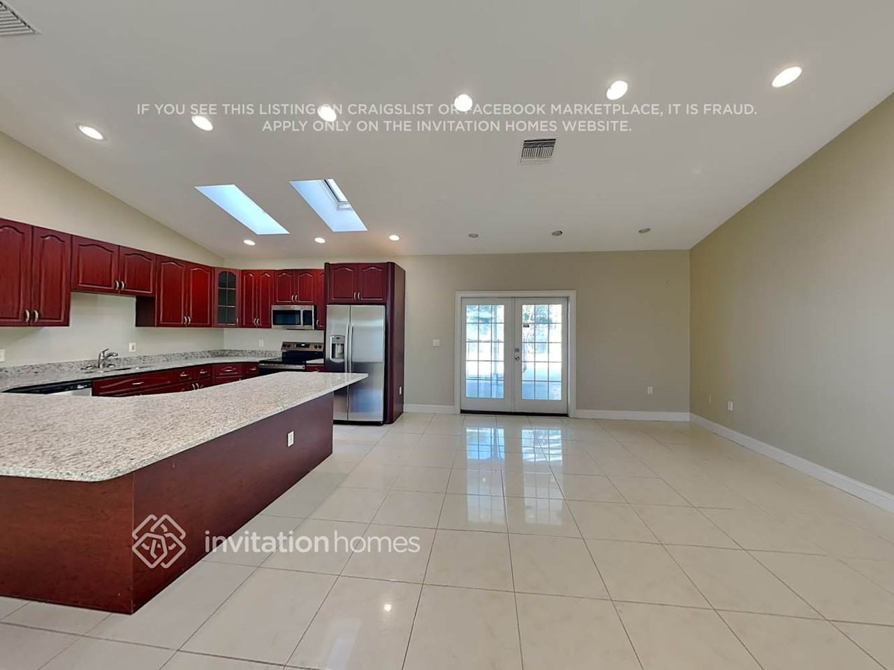 2202 Curtis Dr N - Photo 5 of 18