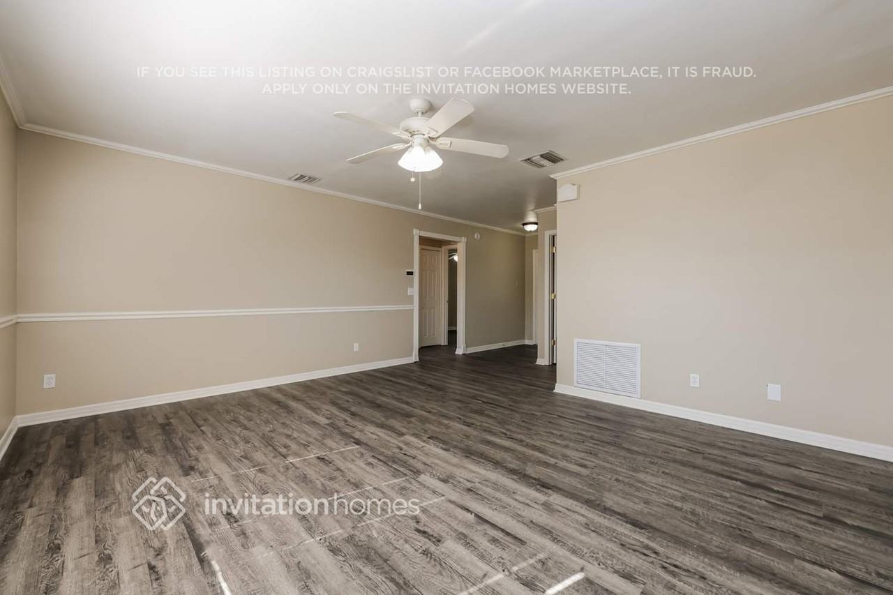 9030 Dixiana Villa Cir - Photo 4 of 17