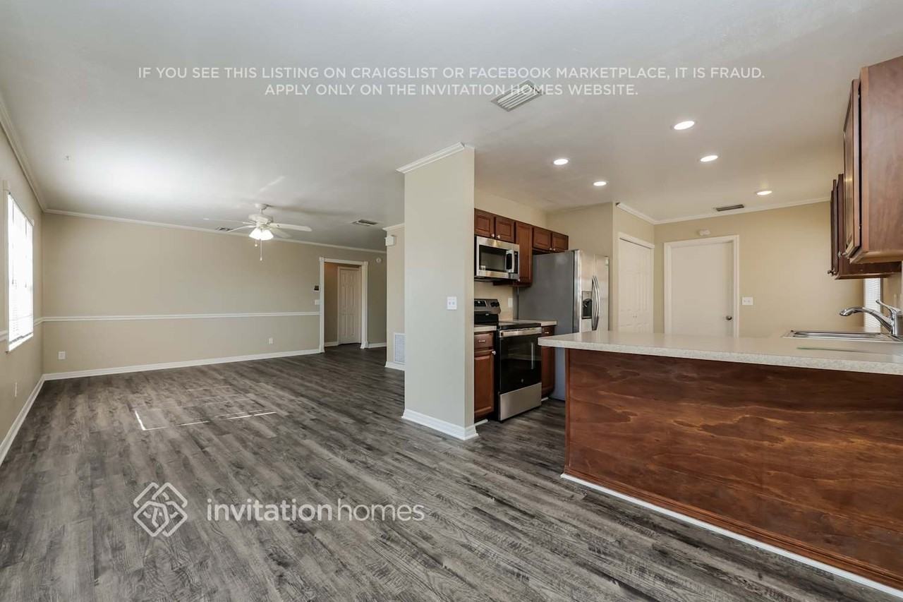 9030 Dixiana Villa Cir - Photo 5 of 17