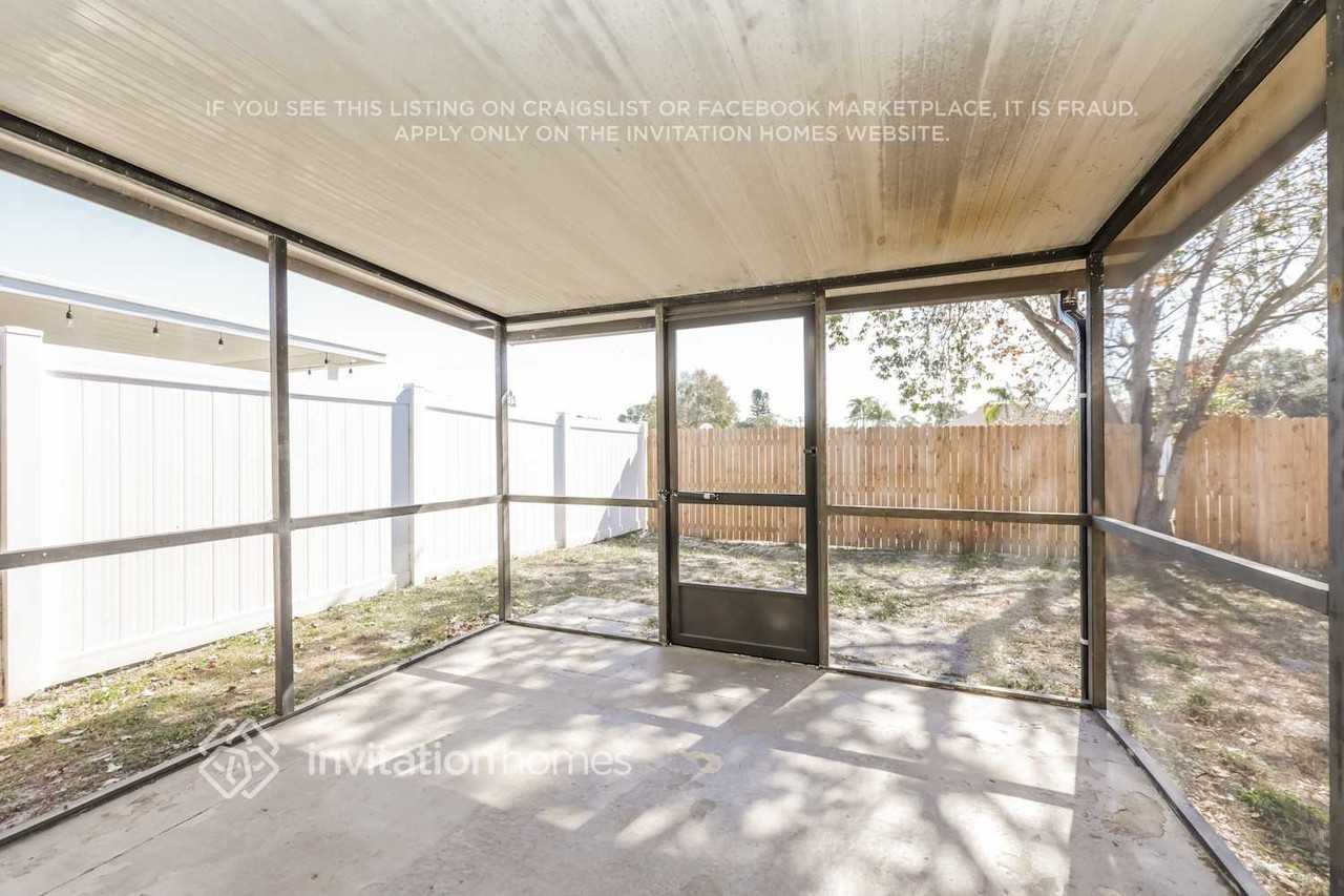 9030 Dixiana Villa Cir - Photo 7 of 17