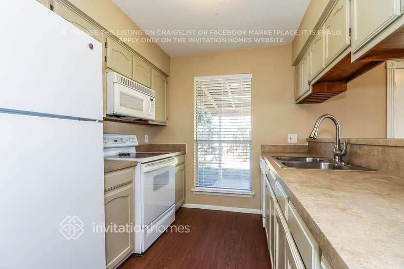 313 Sunnyview Dr - Photo 7 of 19