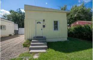 featured image of 838 Breeze St