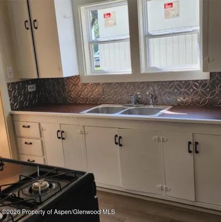 838 Breeze St - Photo 5 of 6