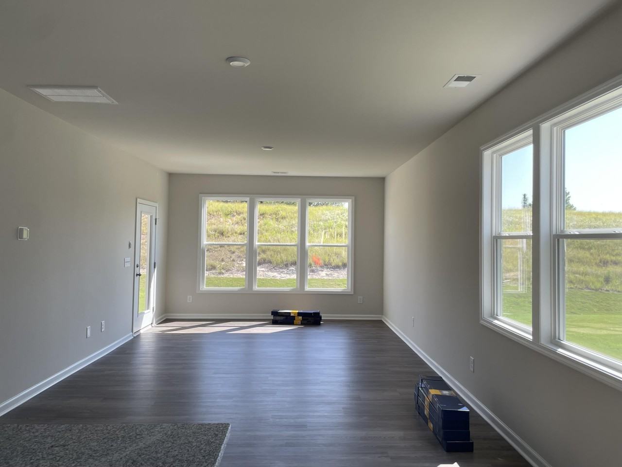 634 Manitou Cir - Photo 4 of 19