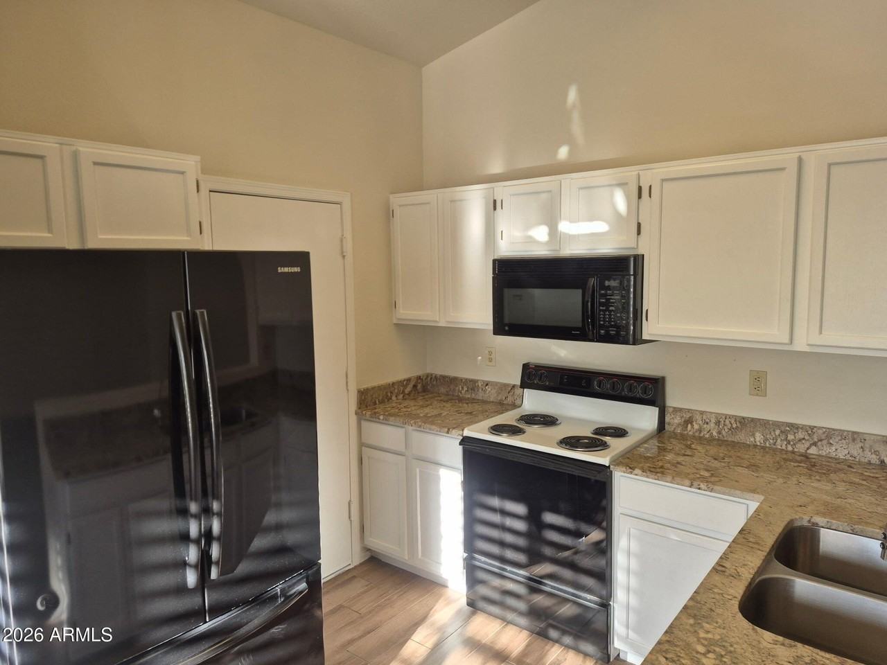 6570 S Cypress Point Dr - Photo 5 of 12