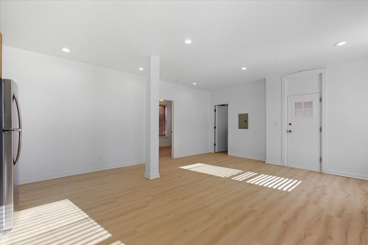 6977 N Bell Ave #2 - Photo 4 of 11