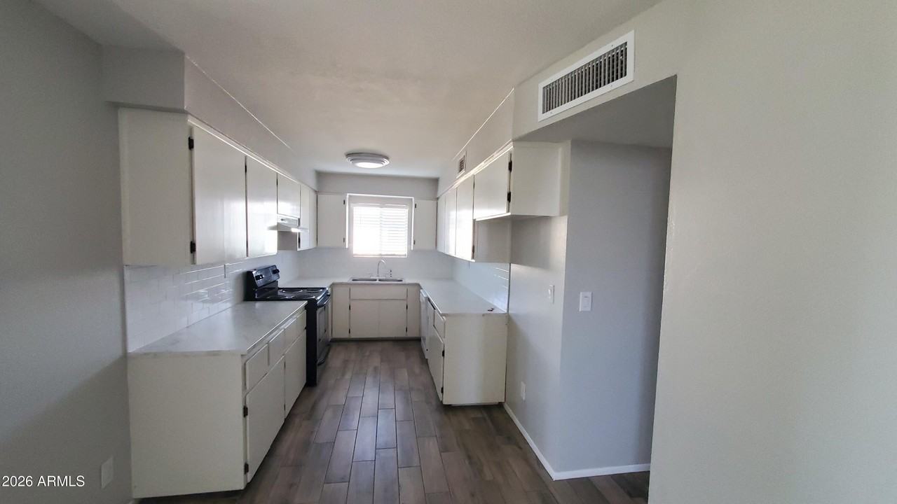 905 N Ocotillo Dr - Photo 7 of 24