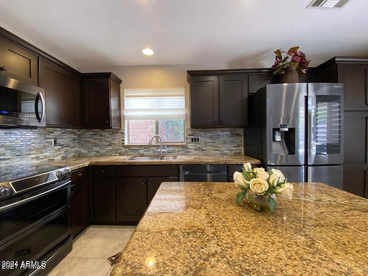 15931 N 102nd Pl - Photo 4 of 38