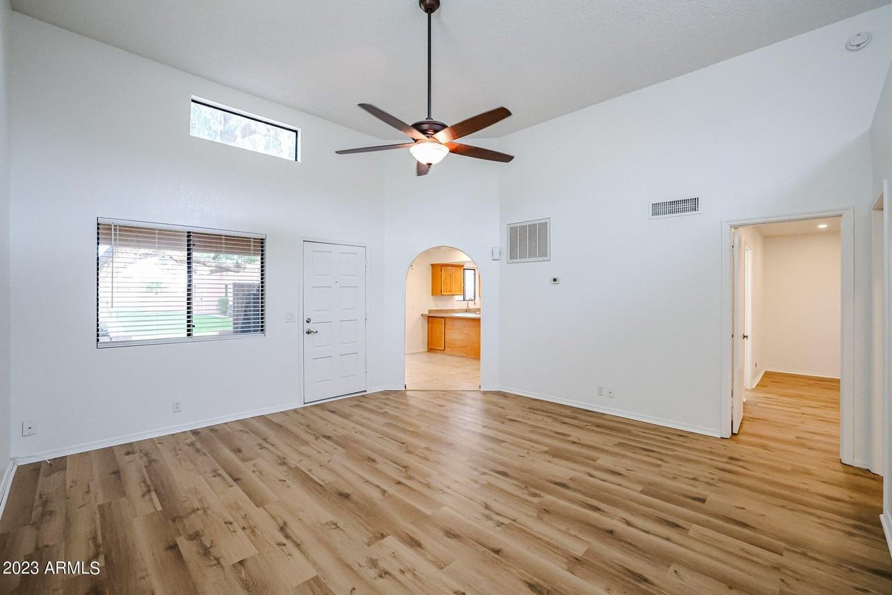 8940 W Olive Ave Unit 26 #26 - Photo 4 of 25