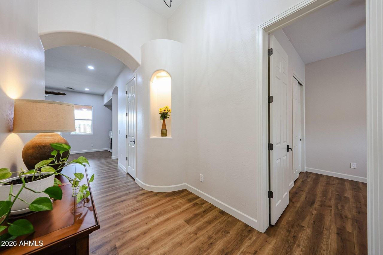 14383 W Monte Vista Rd - Photo 4 of 44