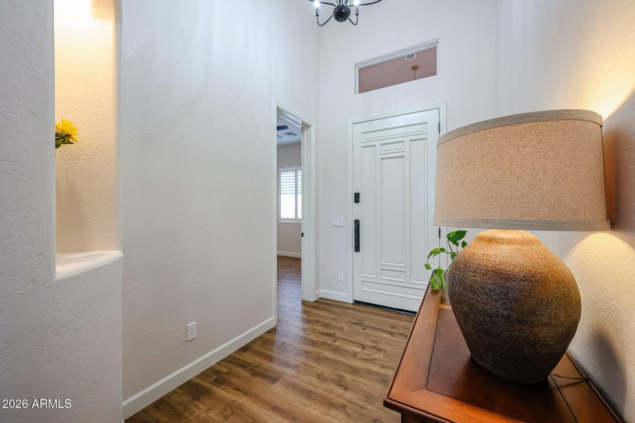 14383 W Monte Vista Rd - Photo 5 of 44