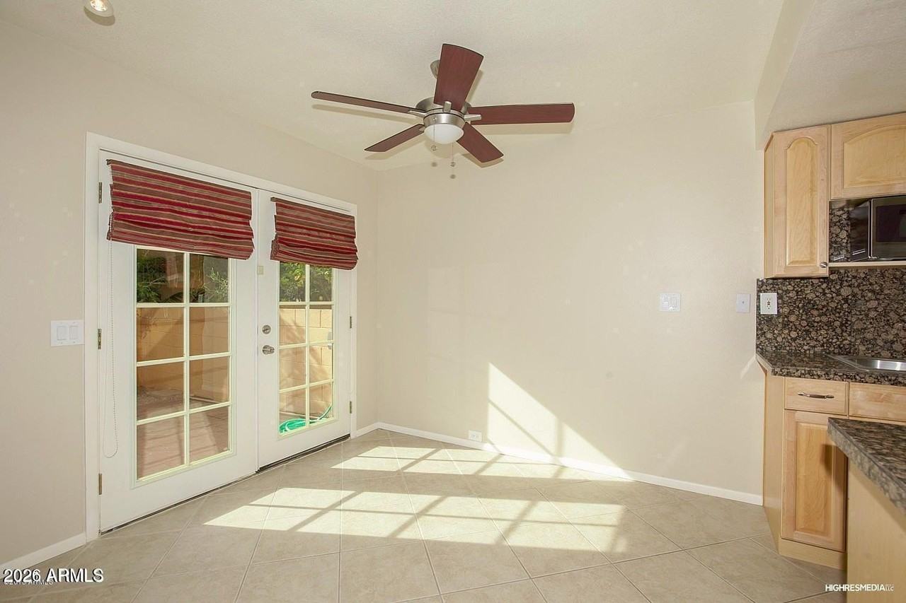 10420 N 11th Pl Unit 2 #2 - Photo 6 of 28