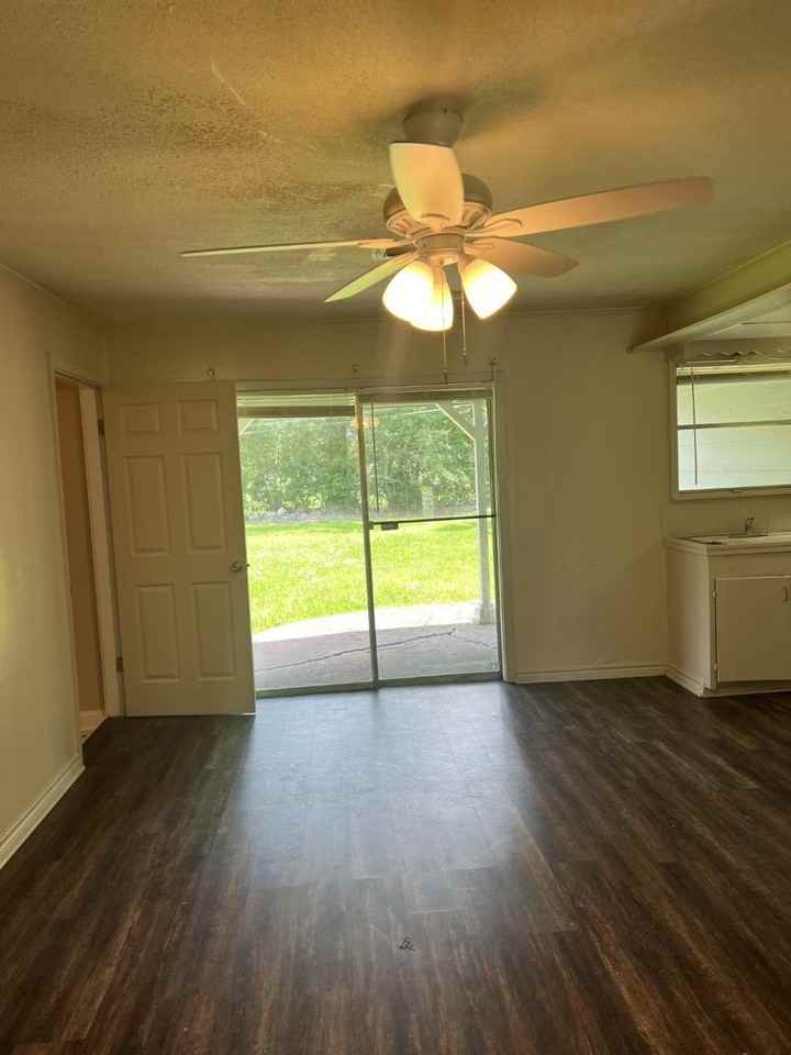 375 Littlejohn Dr - Photo 6 of 6