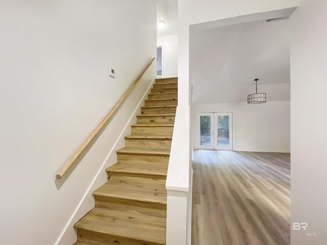 3 Twin Echo Ct #B - Photo 6 of 10