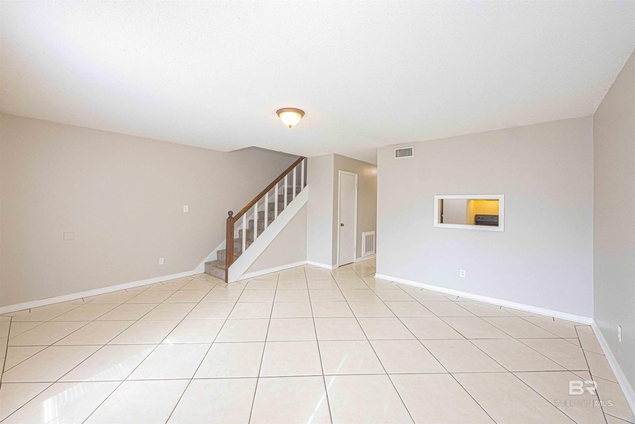 600 Cheshire Ln #A4 - Photo 4 of 16