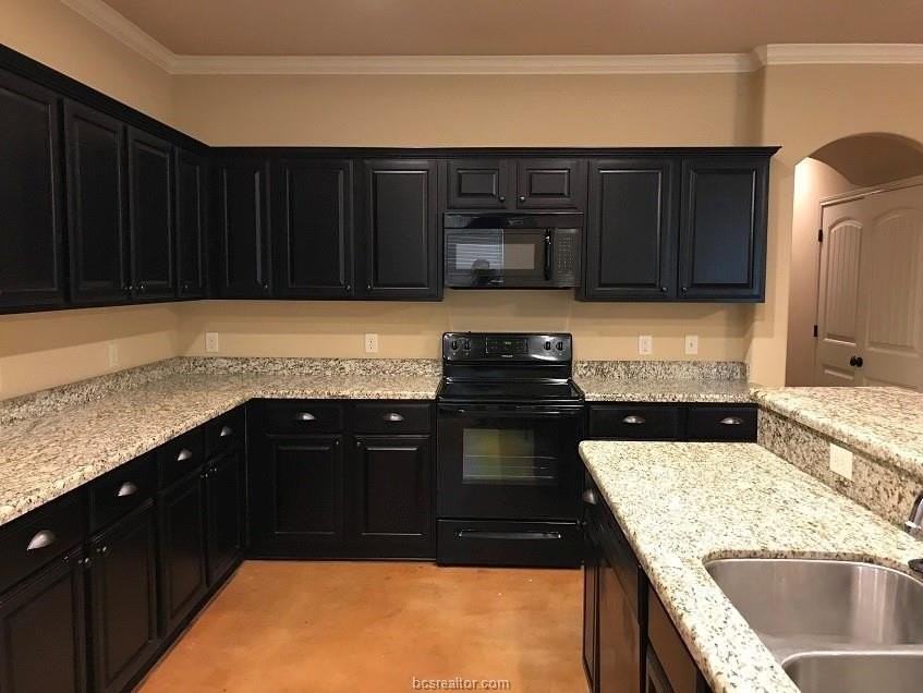 3320 Cullen Trl - Photo 6 of 16