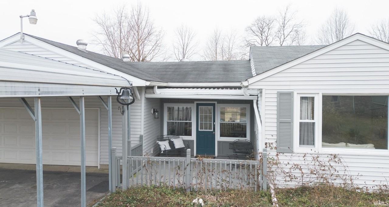 2108 S Smith Rd - Photo 3 of 30