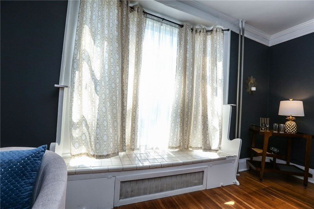 872 University Ave Unit 3 #3 - Photo 7 of 21