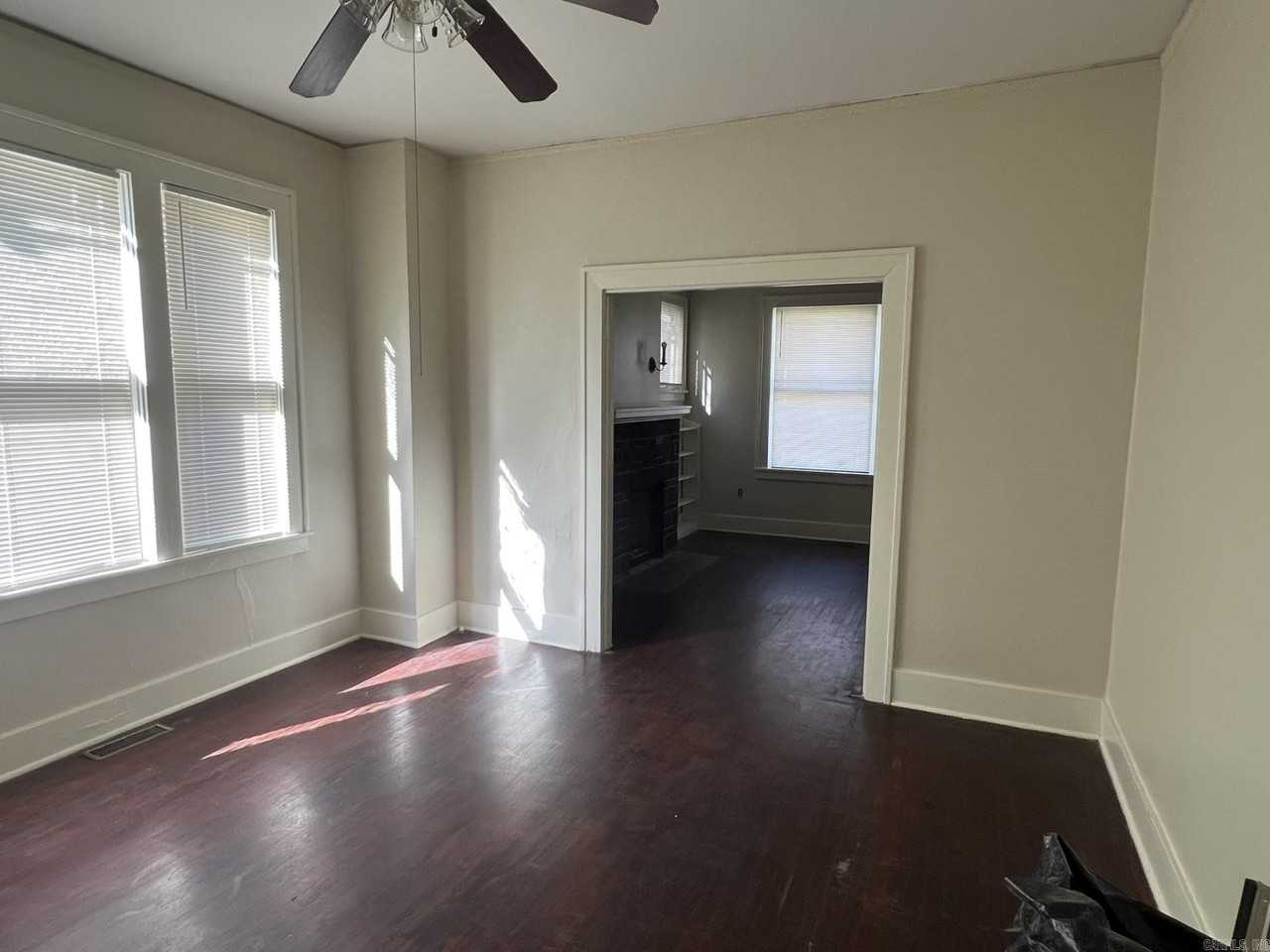 715 Wright Ave - Photo 3 of 4