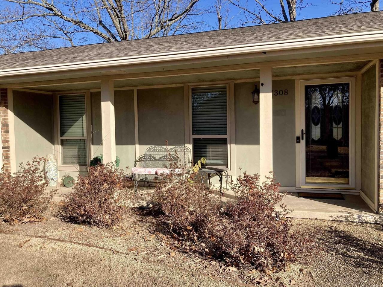 7308 Pontiac Dr - Photo 3 of 35