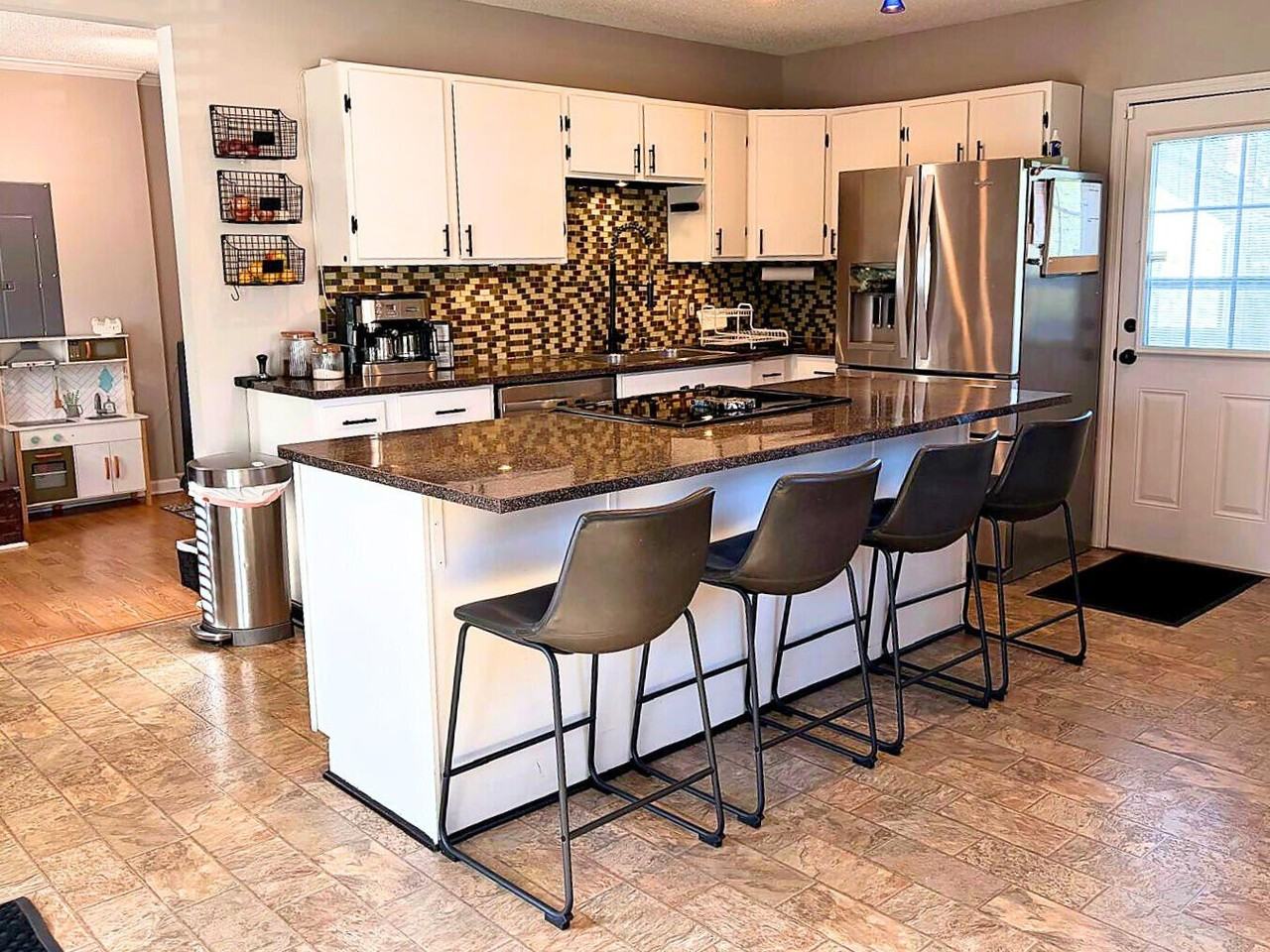 418 Friar Rd - Photo 3 of 29