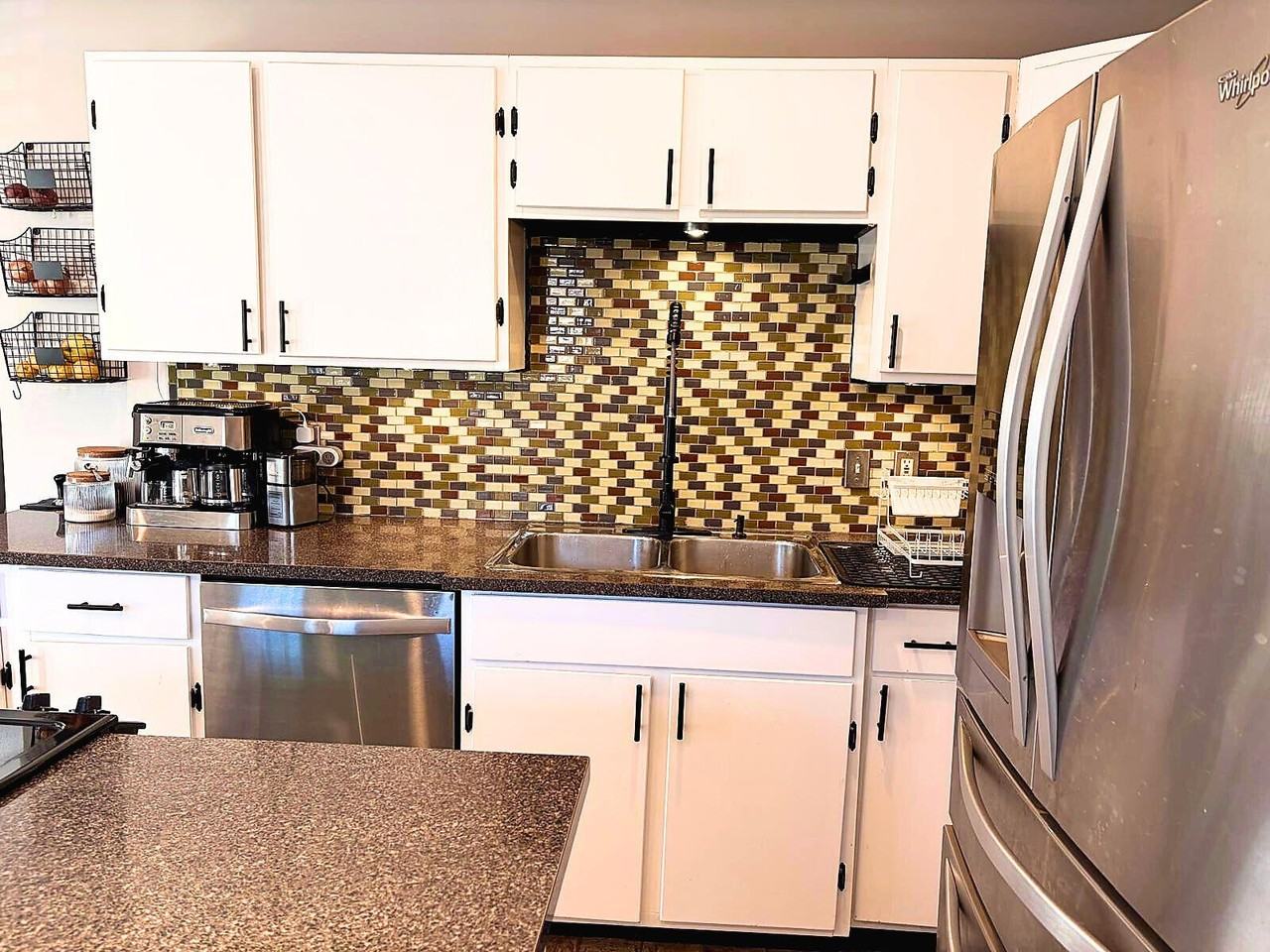 418 Friar Rd - Photo 5 of 29