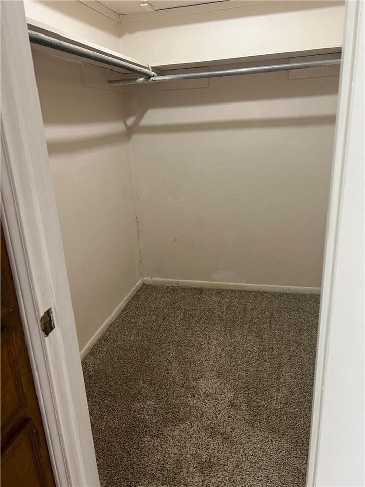 4809 Oak Knoll Cir - Photo 7 of 8