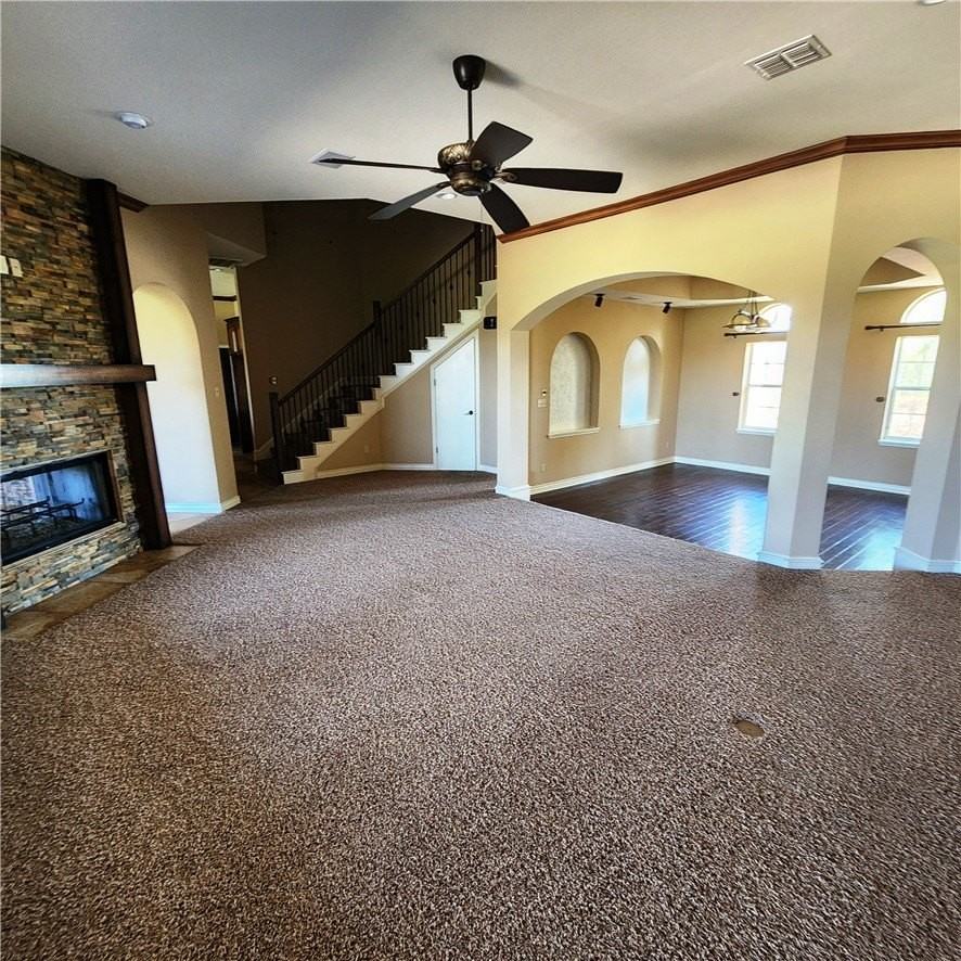 8417 Lago Vista Dr - Photo 3 of 35