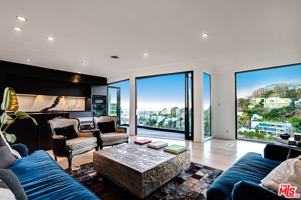 featured image of 8560 Franklin Ave