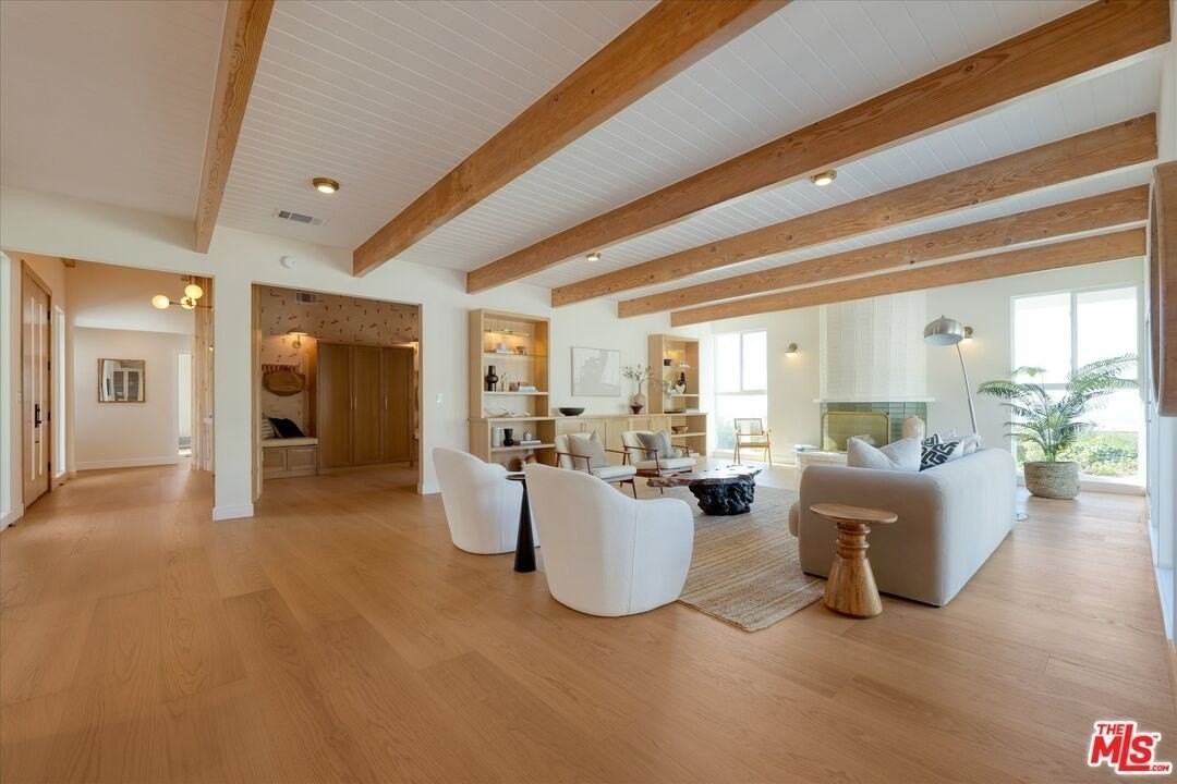 211 Bellino Dr - Photo 7 of 50