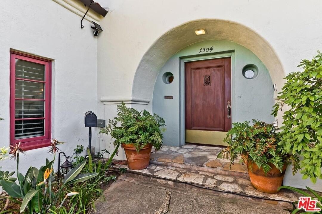 1304 San Vicente Blvd - Photo 3 of 29