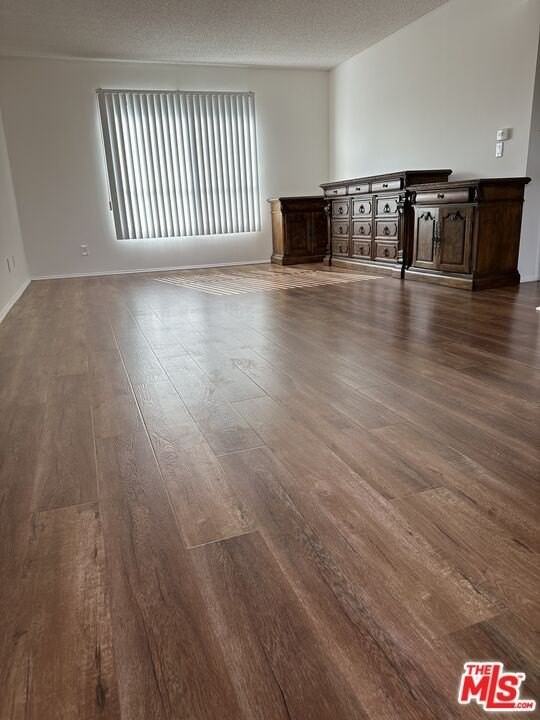 710 Crenshaw Blvd Apt 201 #201 - Photo 3 of 11