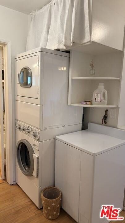 1570 Via Capri Apt 2 #2 - Photo 2 of 30