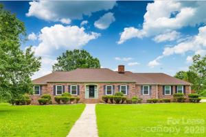 featured image of 1003 Chesterfield Ave