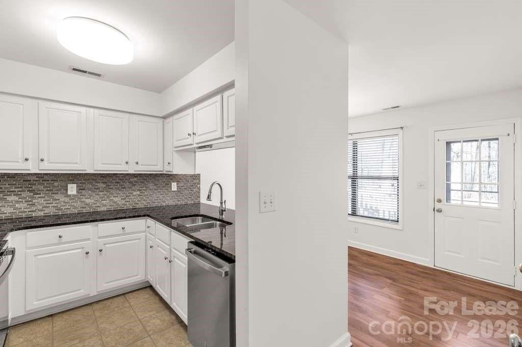 402 Sweetgum Dr - Photo 7 of 10