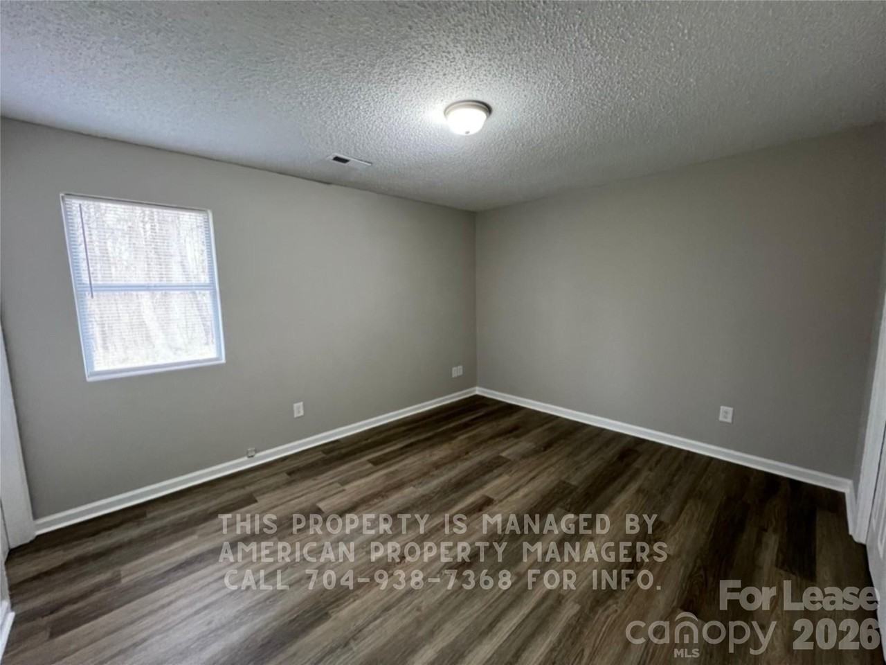 318 Rustic Rd - Photo 5 of 10