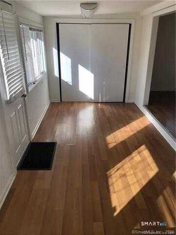 44 Roseville Rd - Photo 3 of 19