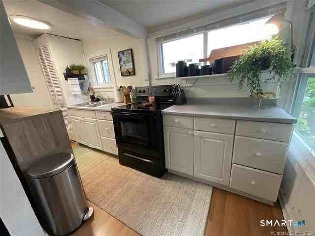 44 Roseville Rd - Photo 6 of 19