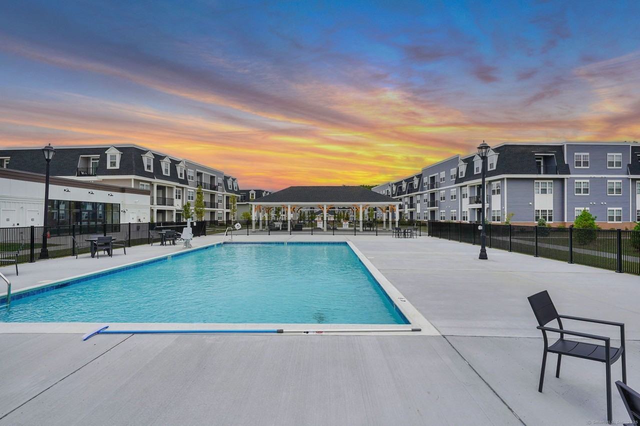 280 Salmon Brook St Unit 1204 #1204