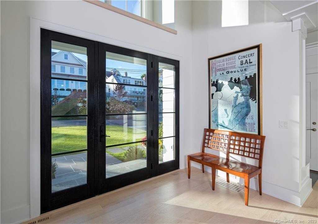 23 Sterling Dr - Photo 3 of 24