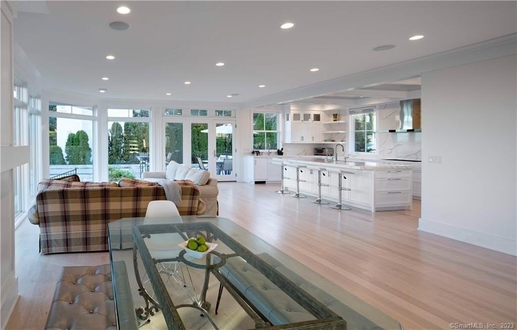 23 Sterling Dr - Photo 7 of 24