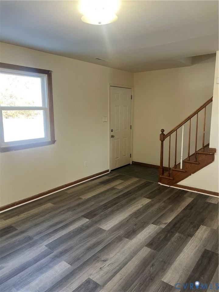 3308 Woodlawn St Unit B #B - Photo 3 of 17